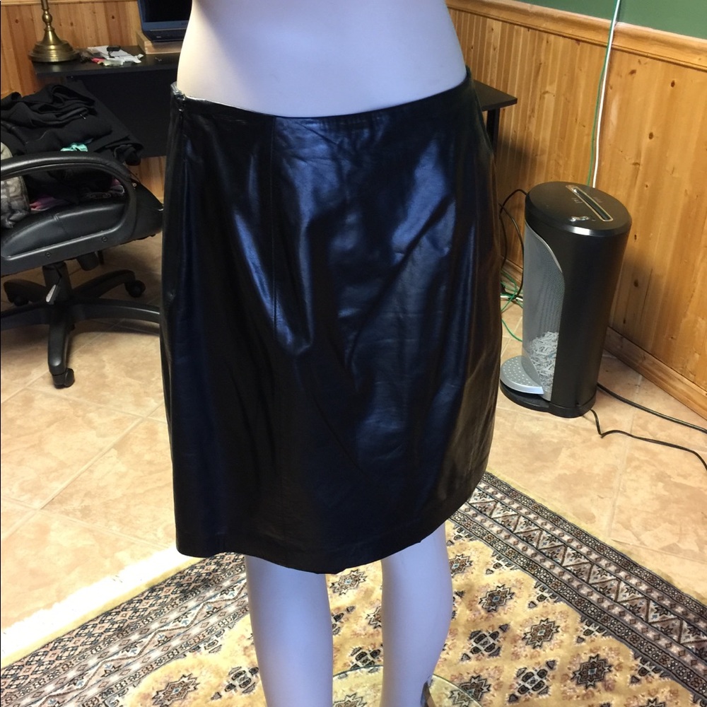 Ann Taylor black leather skirt